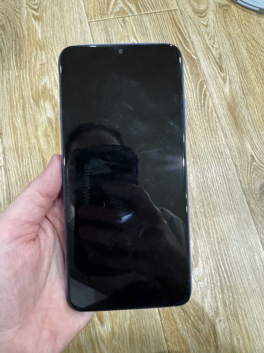 Продам телефон