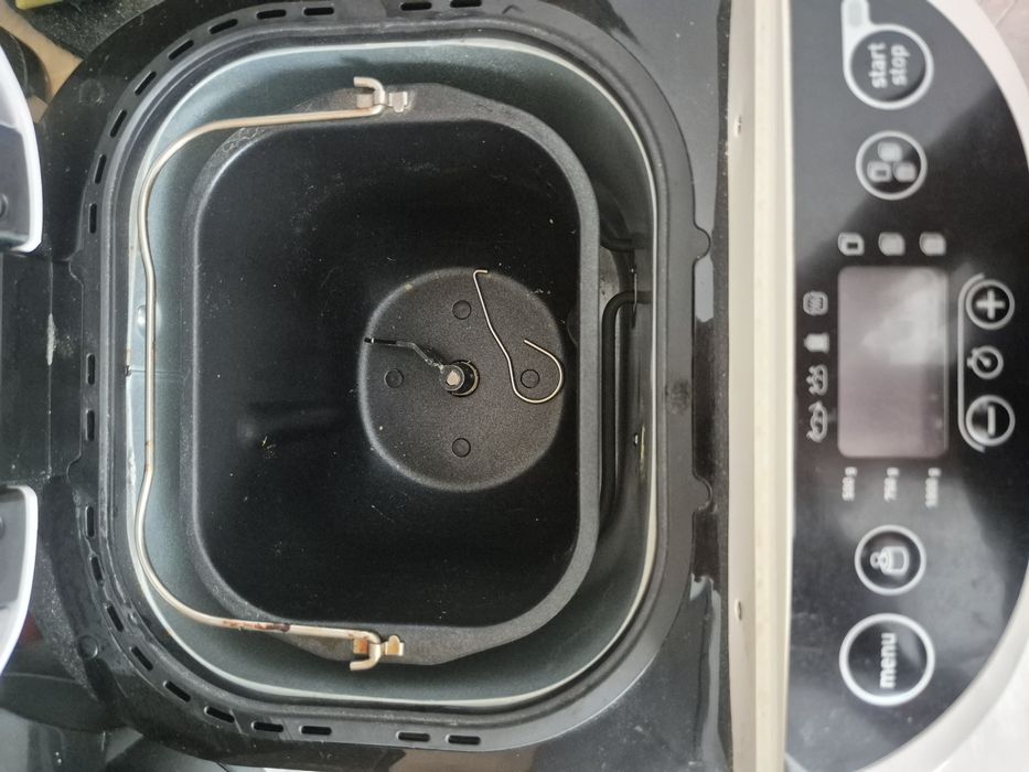 Masina de făcut paine tefal