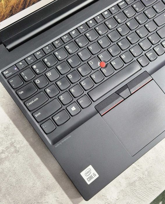 Lenovo ThinkPad E15 Core i5-10210U 16/256gb