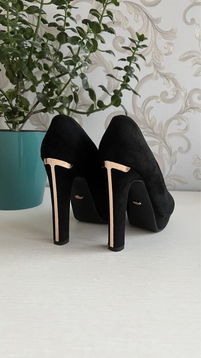 Праздничные вечерние туфли 36 размер