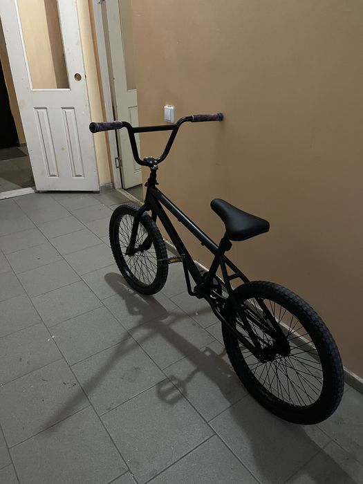 Велосипед BMX черный