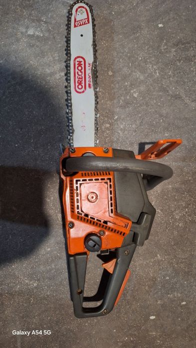 Husqvarna 40 резачка за дърва