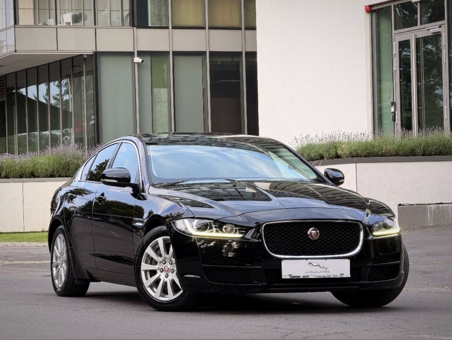 JAGUAR XE