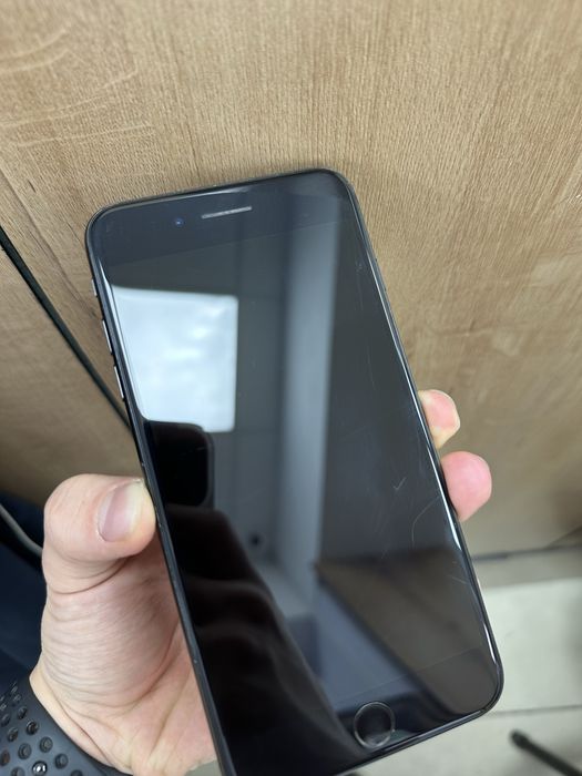 iphone 7+ память 32гб