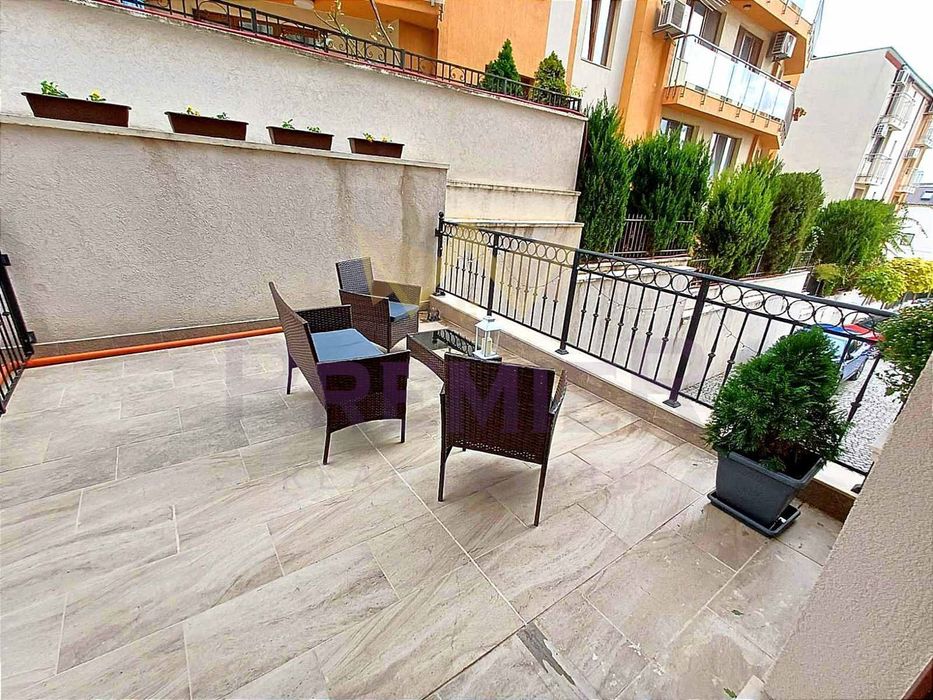 Дава се под наем Едностаен апартамент в Варна, Бриз - 45 кв.м за 408 € - Снимка #6