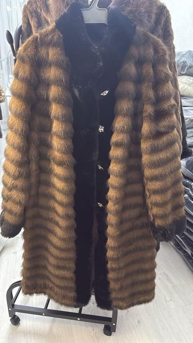 Продам шубы новые