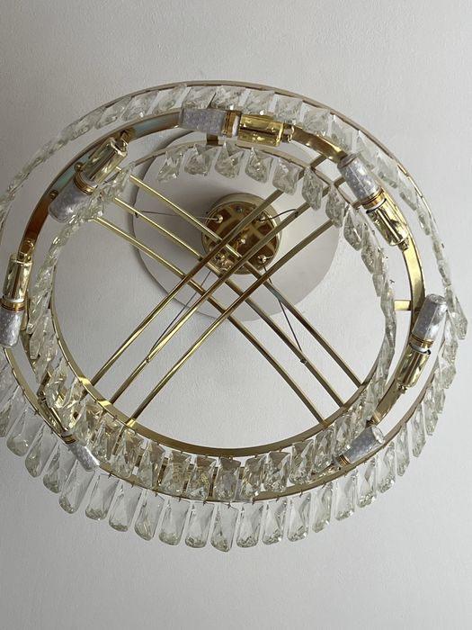 Люстра сатылады б/у……..