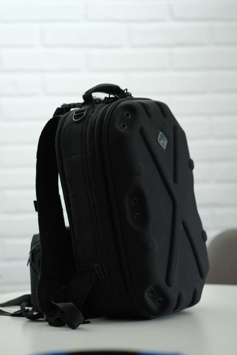 Здравйте! Продавам фотографска раница Pillbox Hardshell , Hazard 4.