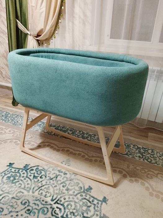 Продам кроватку ручной работы