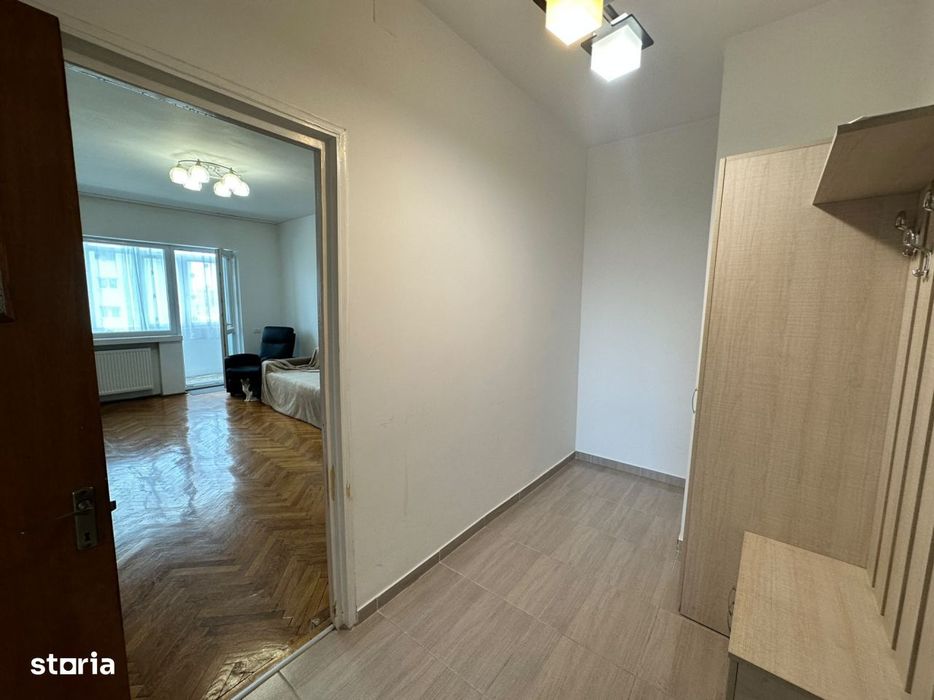 DEOSEBIT! 2 camere - 65 mp | Tavane inalte 2,80 m | Centrala | Boxa |
