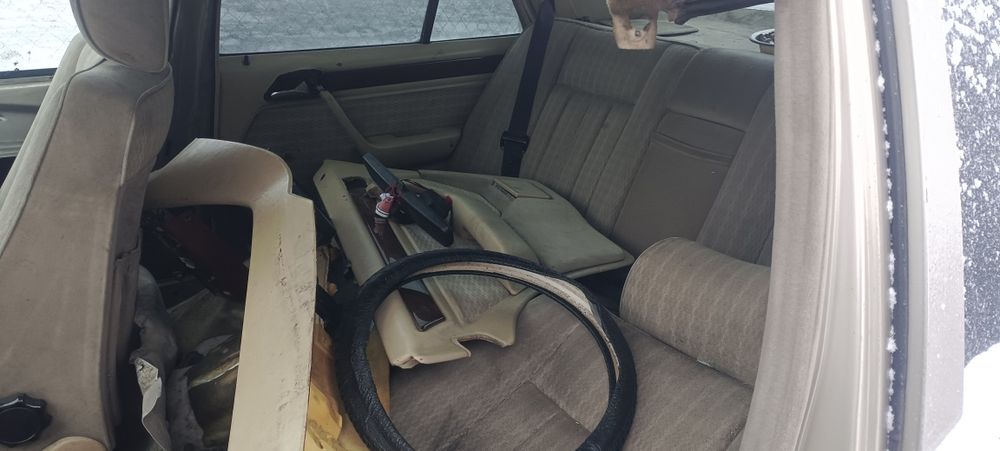 Продам мерседес 124