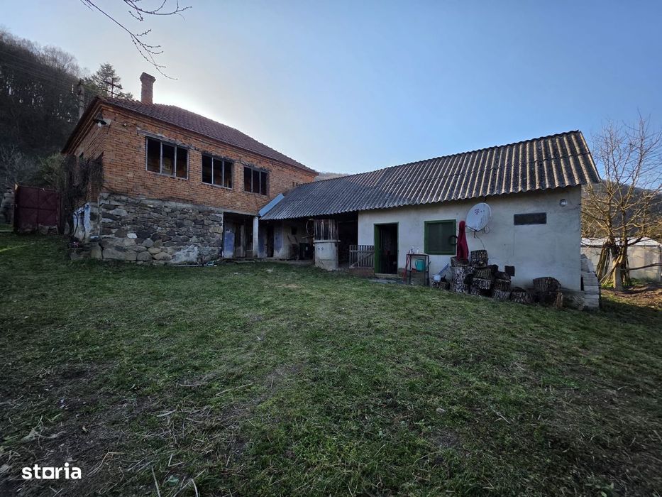 Preț mic! Casă solidă + teren generos 1887 mp – ideal renovare