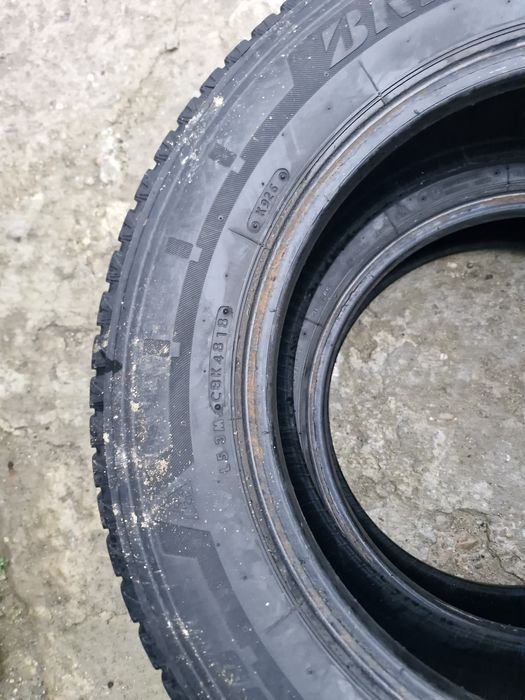 De vanzare cauciucuri