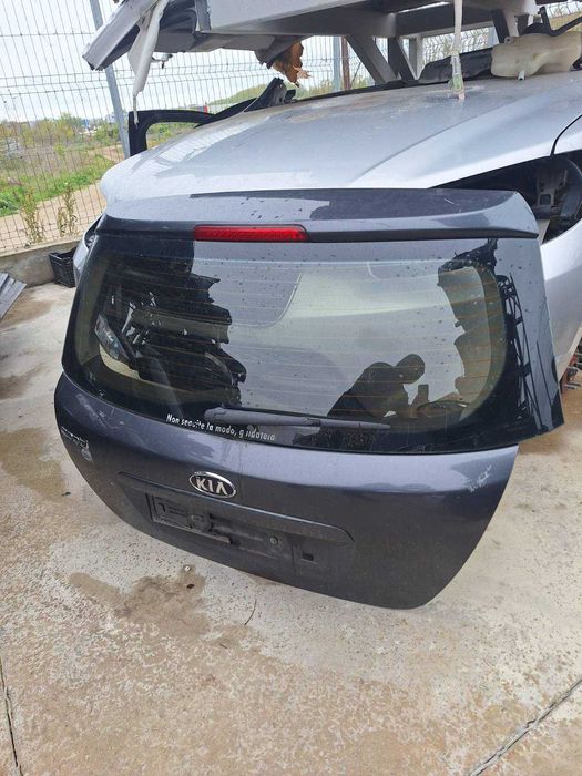 Врата багажник Kia Ceed hatchback / Киа Сийд хечбек 2008г.