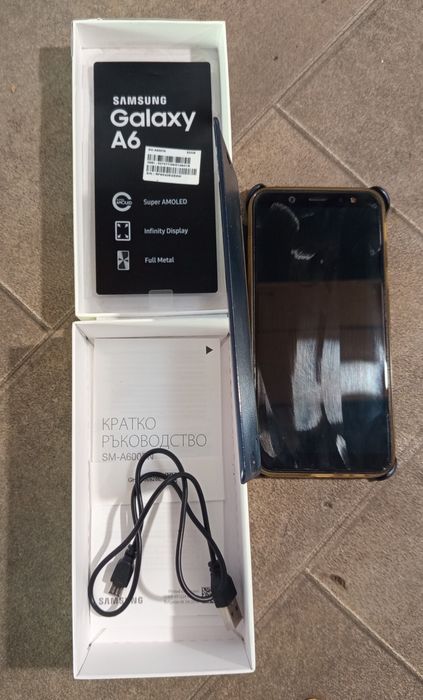 Продавам Samsung Galaxy A6 32гб.