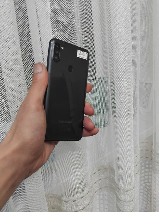 Самсунг а11,32гиг,,