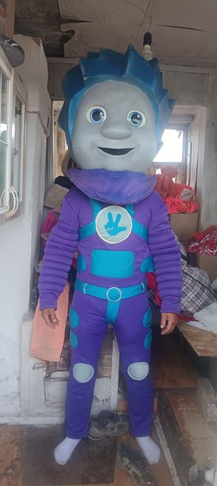 Продам костюмы есть разные