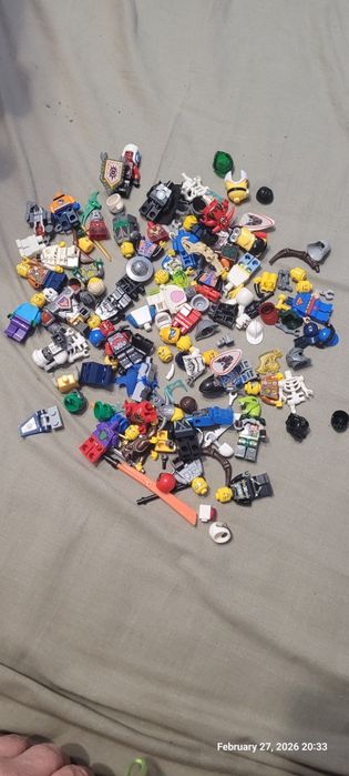 Colecție Masivă LEGO 6.5 KG Bulk, Minifigurine, Roți și Instrucțiuni