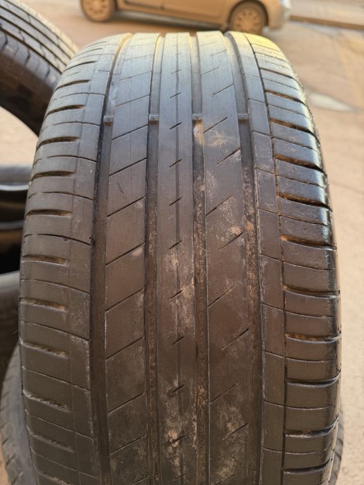GOOD & YEAR 215/55/17