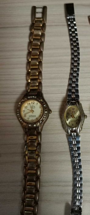 Продам женские ручные часы