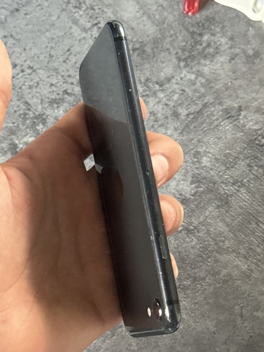 Iphone se 2020 айфон се 2020