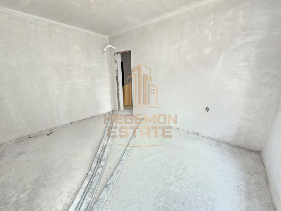 Продава се Тристаен апартамент в Варна, Левски - 102 кв.м за 1726 €/кв.м - Снимка #5