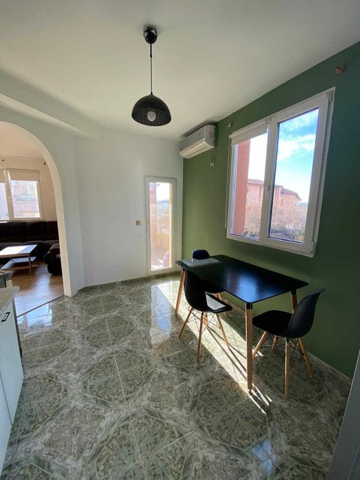 Собственик дава под наем етаж от къща в София