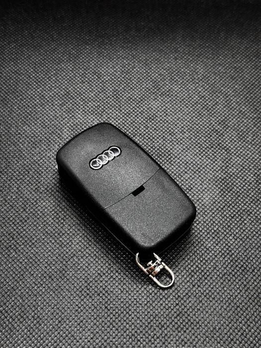 Carcasă Cheie Audi 3 Butoane – Înlocuire Carcasă Telecomandă