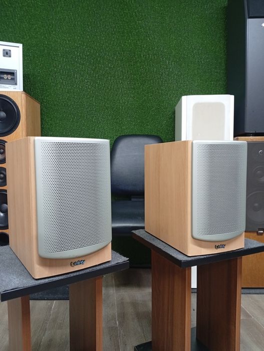 Тонколони Infinity Beta 10