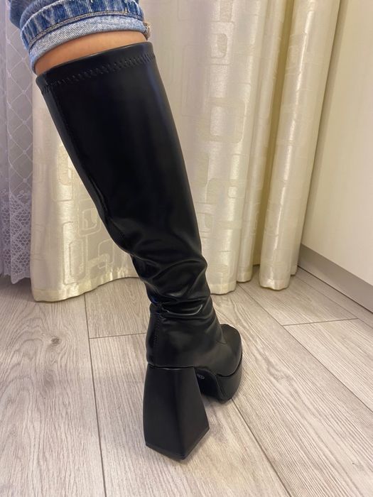 Продаю Обувь