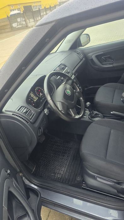 Skoda Fabia cutie automată