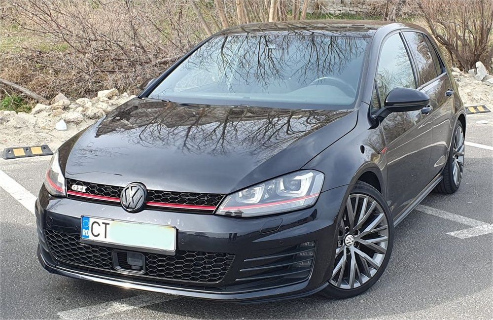 Volkswagen Golf Golf 7 GTI  2.0 TSI  220 CP  DSG  178.000 km  Euro 6   Distronic