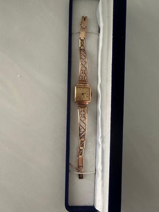 Золотые часы с браслетом СССР