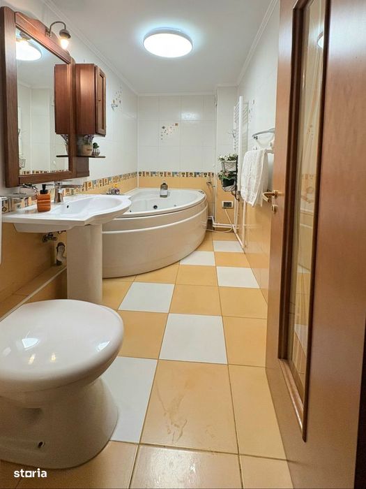 4 Camere | 96MP | Calea Vitan | Centrala | 2 Parcari | Renovat/Mobilat