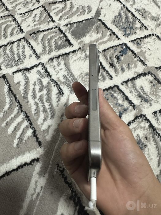 Iphone 15 pro sotiladi