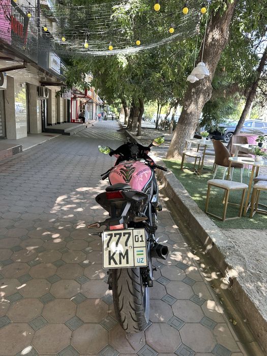 Мотоцикл 400 куб