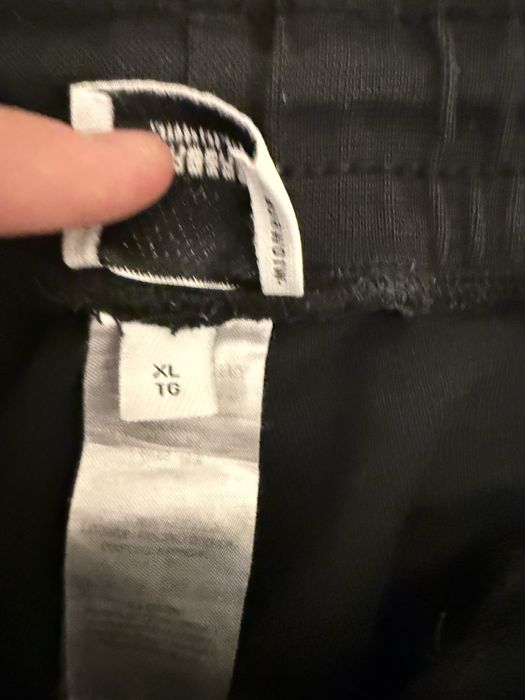 Pantaloni burberry negri