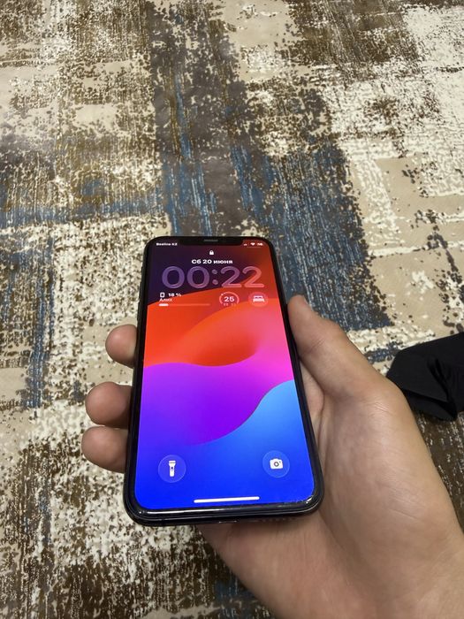 Iphone 11pro  с гарантей