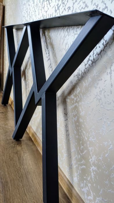 Метални крака за маса