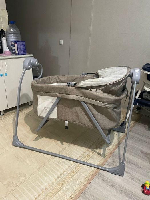 Кроватка с электроукачиванием