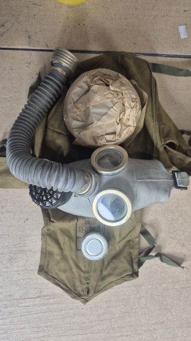 Противогазы СССР ГП-5 (взрослый + детский), комплект