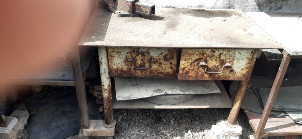 Столярный стол+железный столл