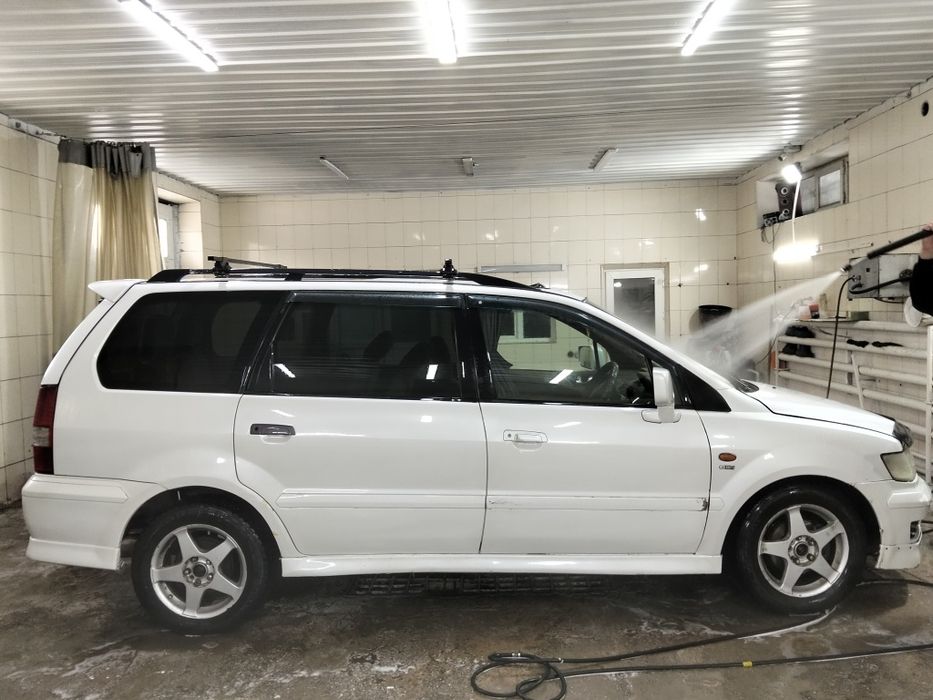 Продам Митсубиси шариот