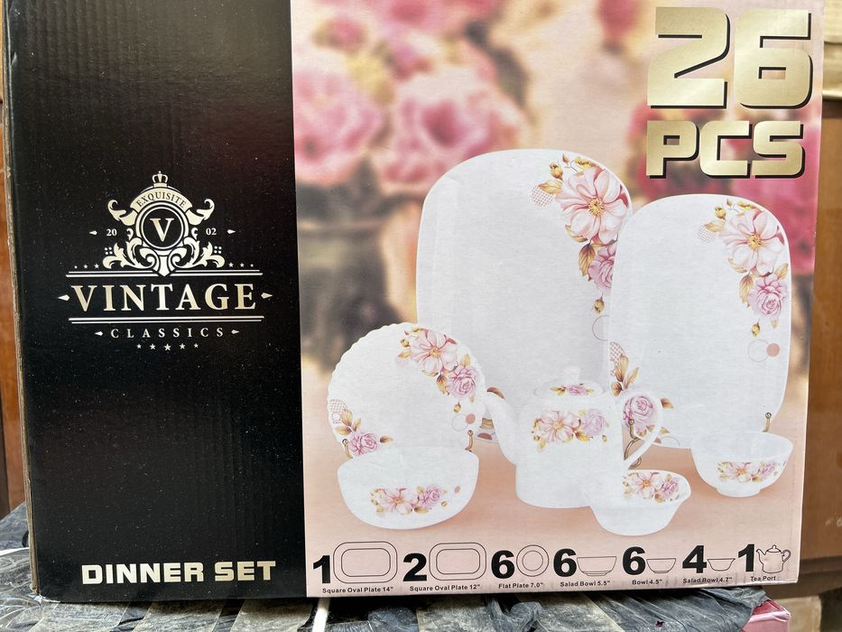 Набор посуды из 25 предметов. Новый