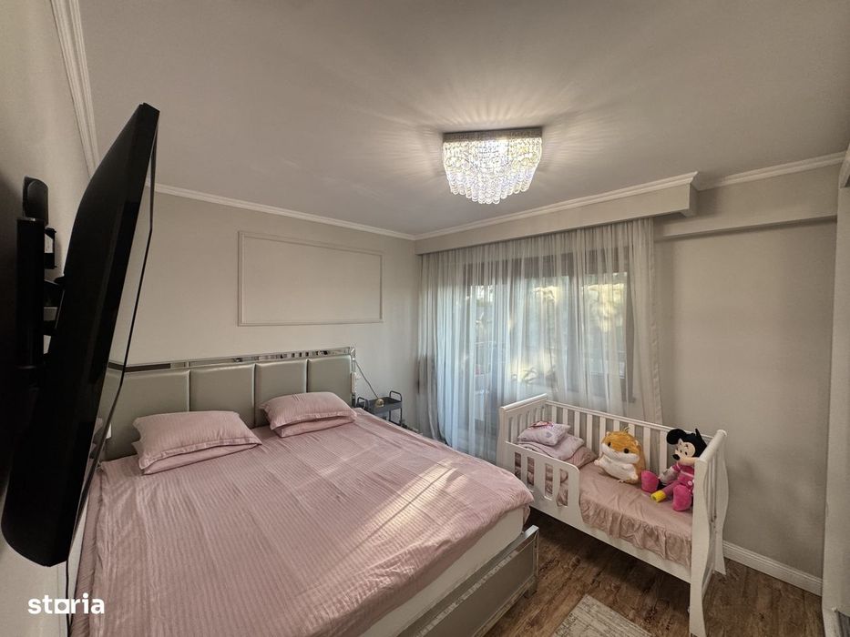 Apartament două camere mobilat/ utilat / parcare/et 1/ metrou/s1