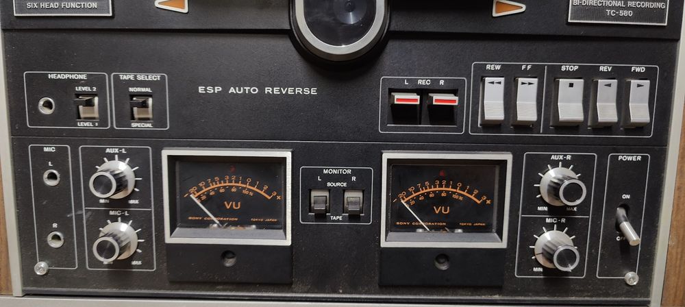 Sony TC-580 estetic impecabil,(necesită service)+bandă demo+capac praf
