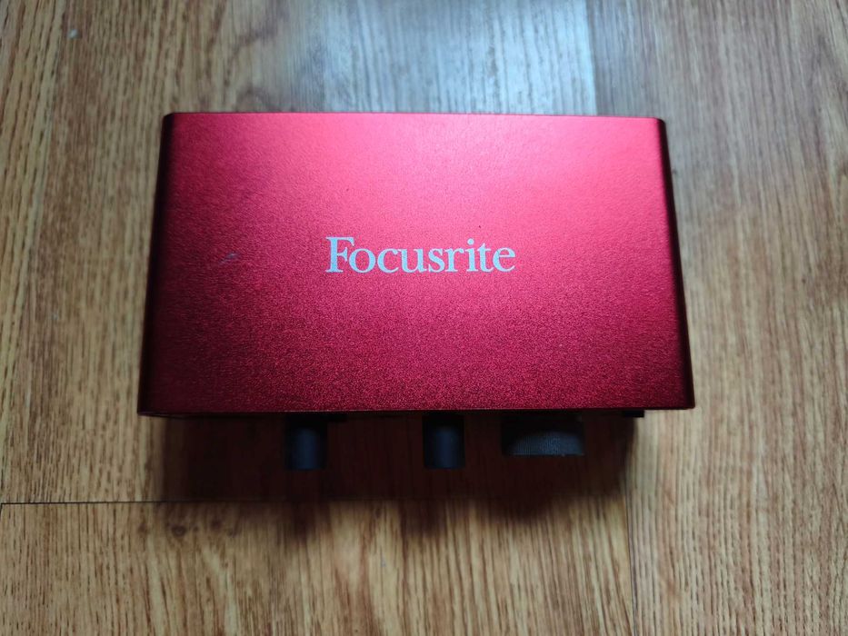 Звуковая карта Focusrite 2i2 3th gen