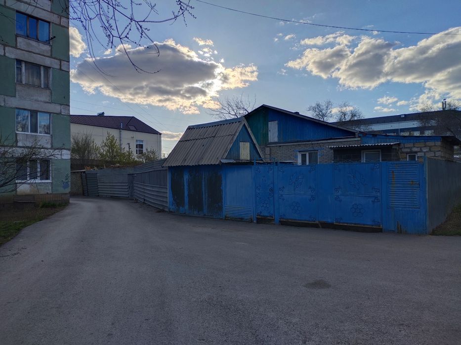 Продаем участок с домом