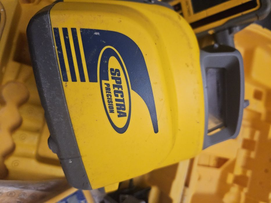 Vănd Spectra Precision Laser Gl422N