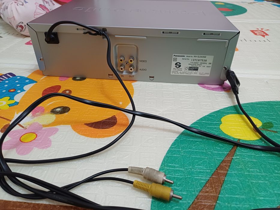 Продам видеомагнитофон panasonic